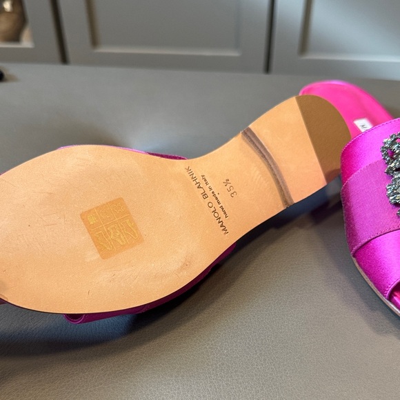 Manolo Blahnik Fuchsia Satin Sandals with Embellished Buckle - Picture 2 of 3